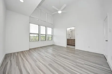 18716 Centro Main Street B Shenandoah TX 77385