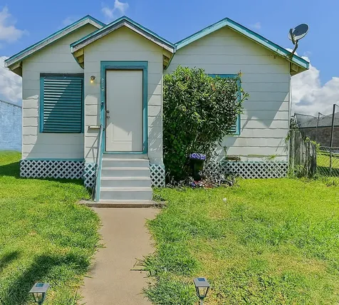 5220 Avenue K Galveston TX 77551