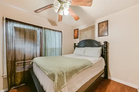 5220 Avenue K Galveston TX 77551