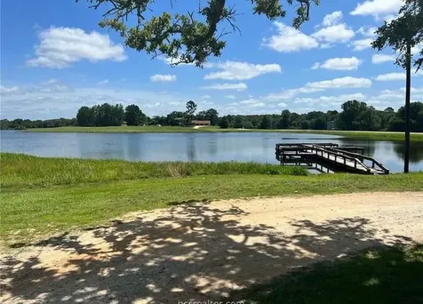 52 Fairway Drive Normangee TX 77871
