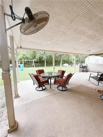52 Fairway Drive Normangee TX 77871