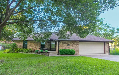 262 W Lake Drive Livingston TX 77351