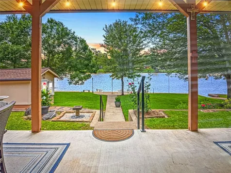 262 W Lake Drive Livingston TX 77351