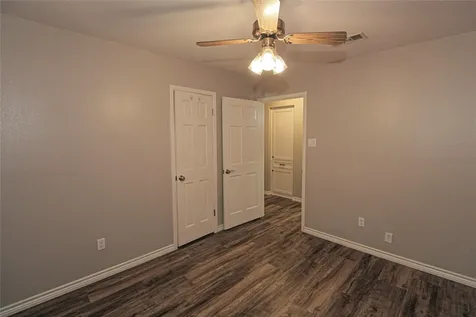 262 W Lake Drive Livingston TX 77351