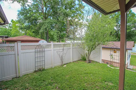 262 W Lake Drive Livingston TX 77351