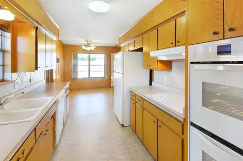 801 Sherwood Lane Bovina TX 79009