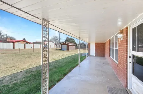 801 Sherwood Lane Bovina TX 79009