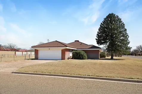801 Sherwood Lane Bovina TX 79009