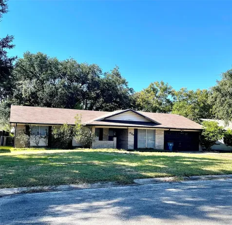 725 Westwood Drive Port Lavaca TX 77979