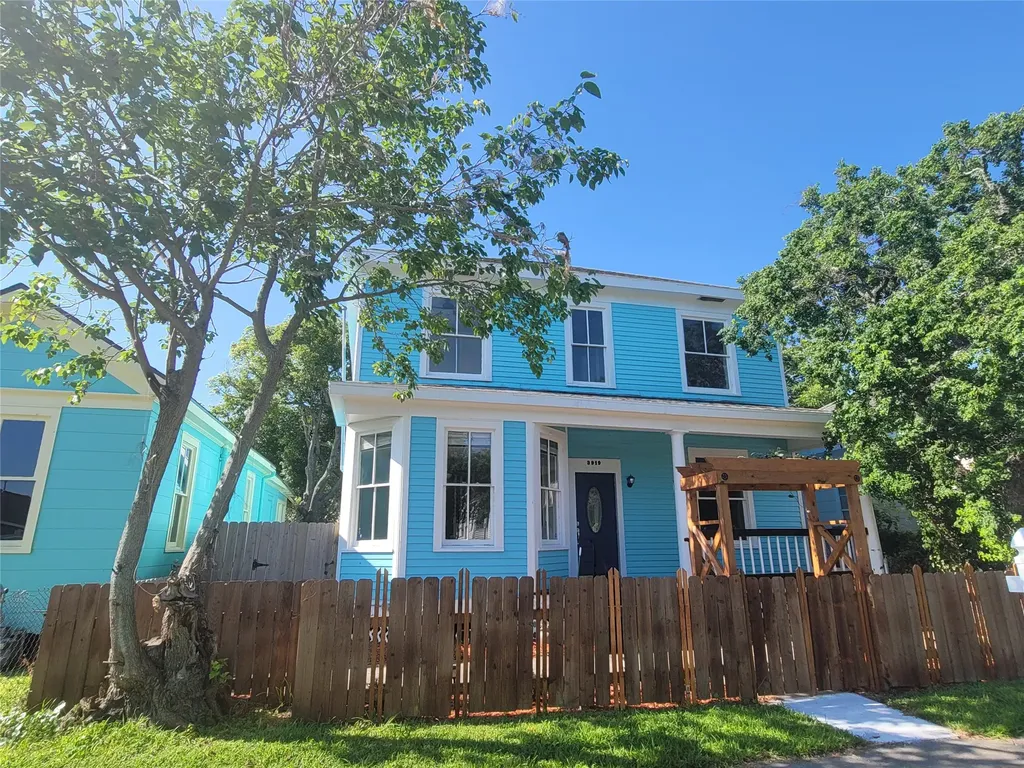 3919 Avenue O Galveston TX 77550