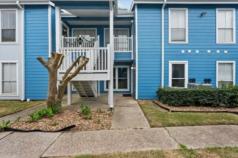 3506 Cove View Boulevard 1303 Galveston TX 77554