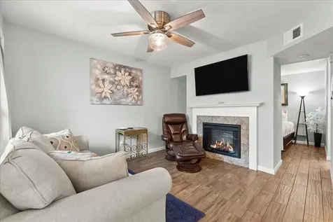 3506 Cove View Boulevard 1303 Galveston TX 77554