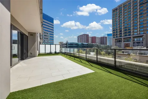 9757 Katy Freeway 323 Houston TX 77024