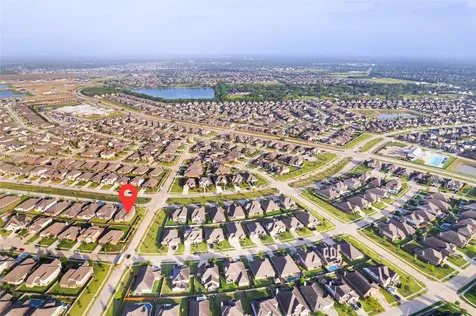 702 Westwood Drive League City TX 77573