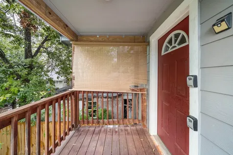 6923 Avenue F Rear Houston TX 77011