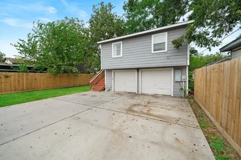 6923 Avenue F Rear Houston TX 77011