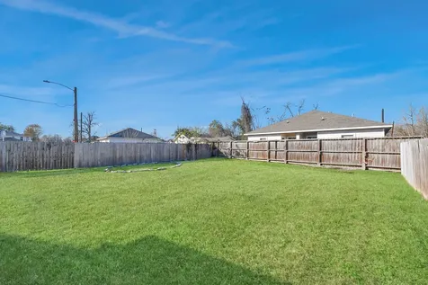3703 Lila Street Houston TX 77026