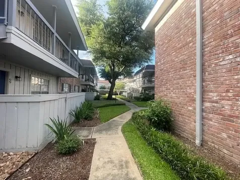 2350 Bering Drive 72 Houston TX 77057
