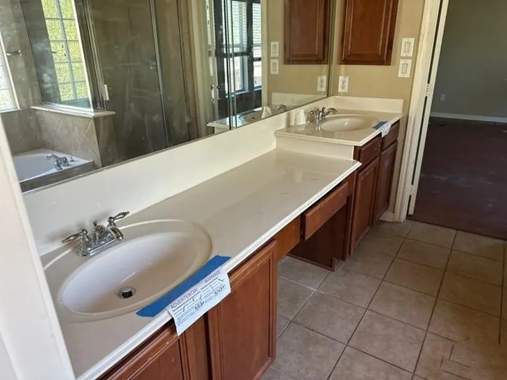 21527 Thunder Basin San Antonio TX 78261