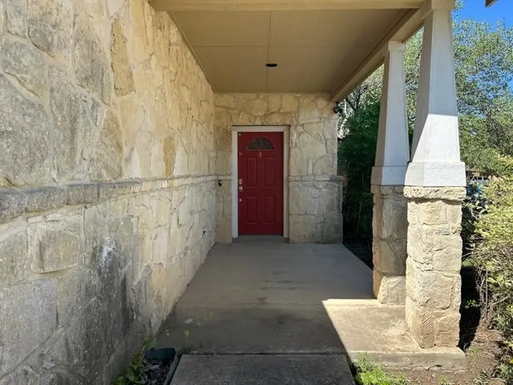21527 Thunder Basin San Antonio TX 78261