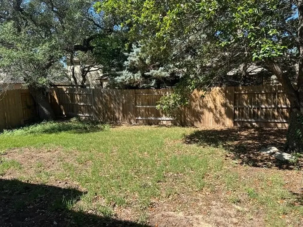 21527 Thunder Basin San Antonio TX 78261