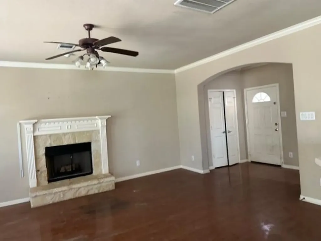 21527 Thunder Basin San Antonio TX 78261