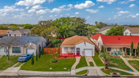 1413 53rd Street Galveston TX 77551