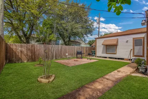1413 53rd Street Galveston TX 77551