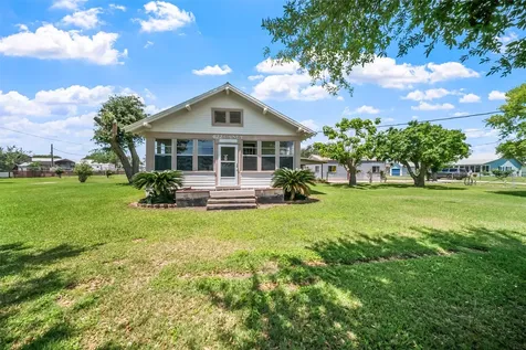 422 Caney Street Matagorda TX 77457
