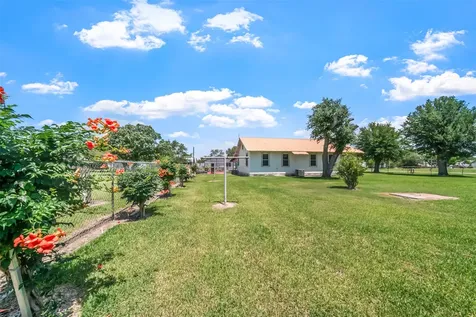 422 Caney Street Matagorda TX 77457