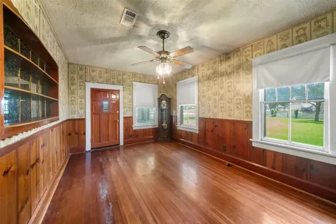 422 Caney Street Matagorda TX 77457