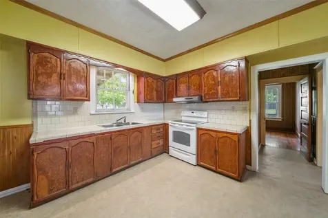 422 Caney Street Matagorda TX 77457