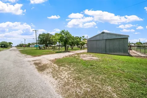 422 Caney Street Matagorda TX 77457