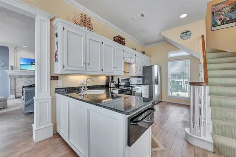 247 Isles End Road Tiki Island TX 77554