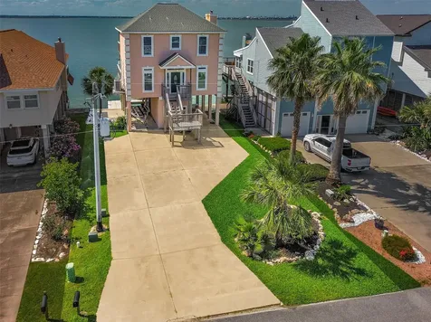247 Isles End Road Tiki Island TX 77554