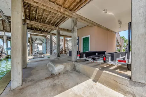 247 Isles End Road Tiki Island TX 77554