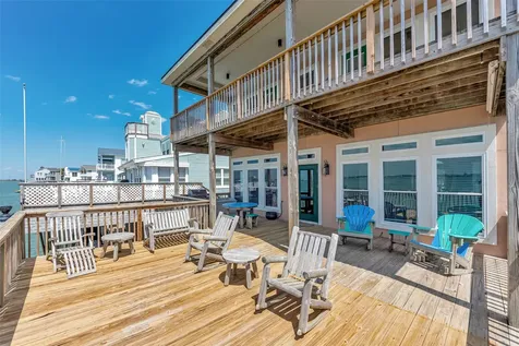 247 Isles End Road Tiki Island TX 77554
