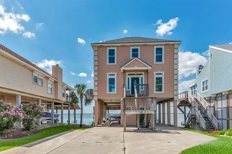 247 Isles End Road Tiki Island TX 77554