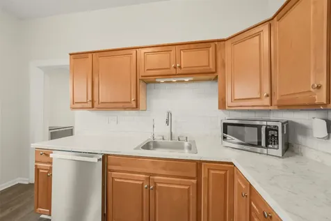 1120 Willard Street Houston TX 77006