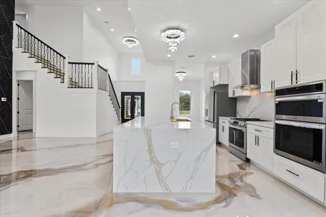3237 Harkey Road Pearland TX 77584
