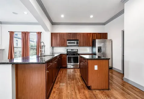 5723 Petty Street Houston TX 77007