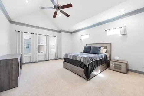 5723 Petty Street Houston TX 77007
