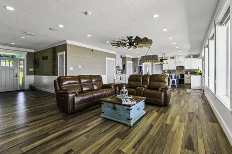 151 Key Largo Loop Point Blank TX 77364