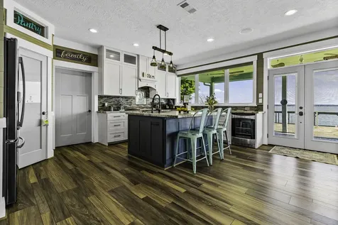 151 Key Largo Loop Point Blank TX 77364