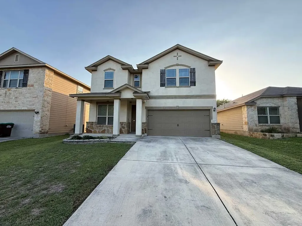 2527 Middleground San Antonio TX 78245