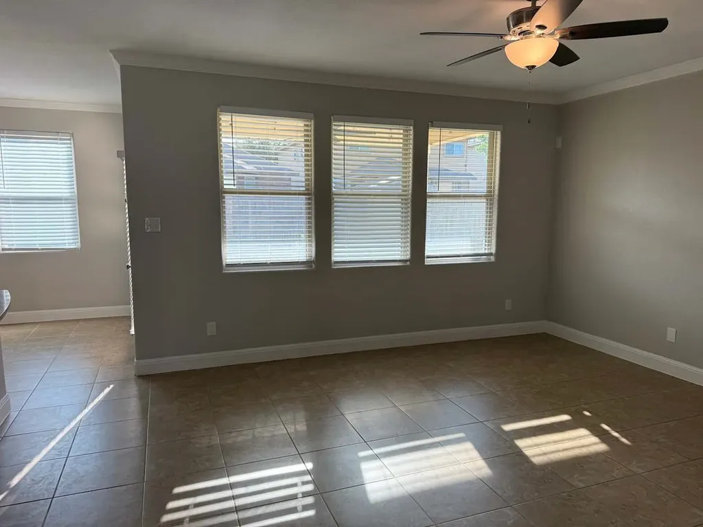 2527 Middleground San Antonio TX 78245
