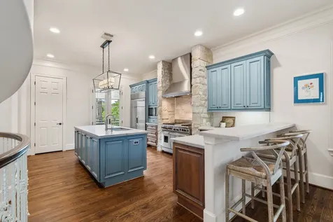 1010 Nantucket Drive F Houston TX 77057