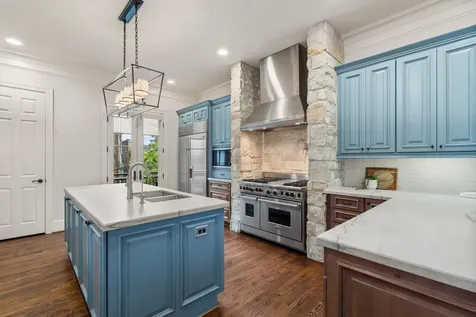 1010 Nantucket Drive F Houston TX 77057
