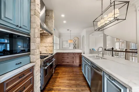 1010 Nantucket Drive F Houston TX 77057
