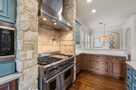 1010 Nantucket Drive F Houston TX 77057